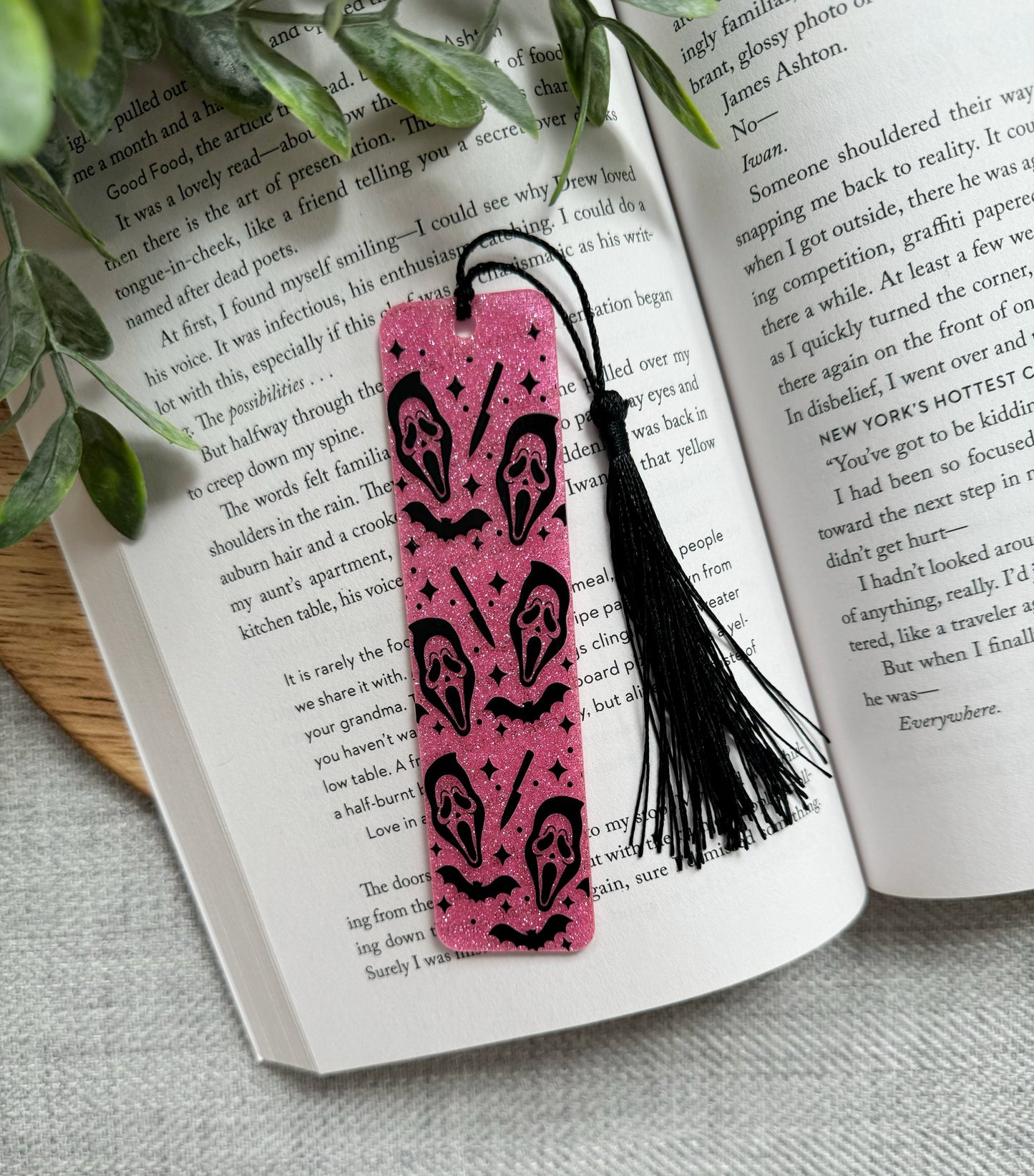 Glittery Scream Acrylic Bookmark